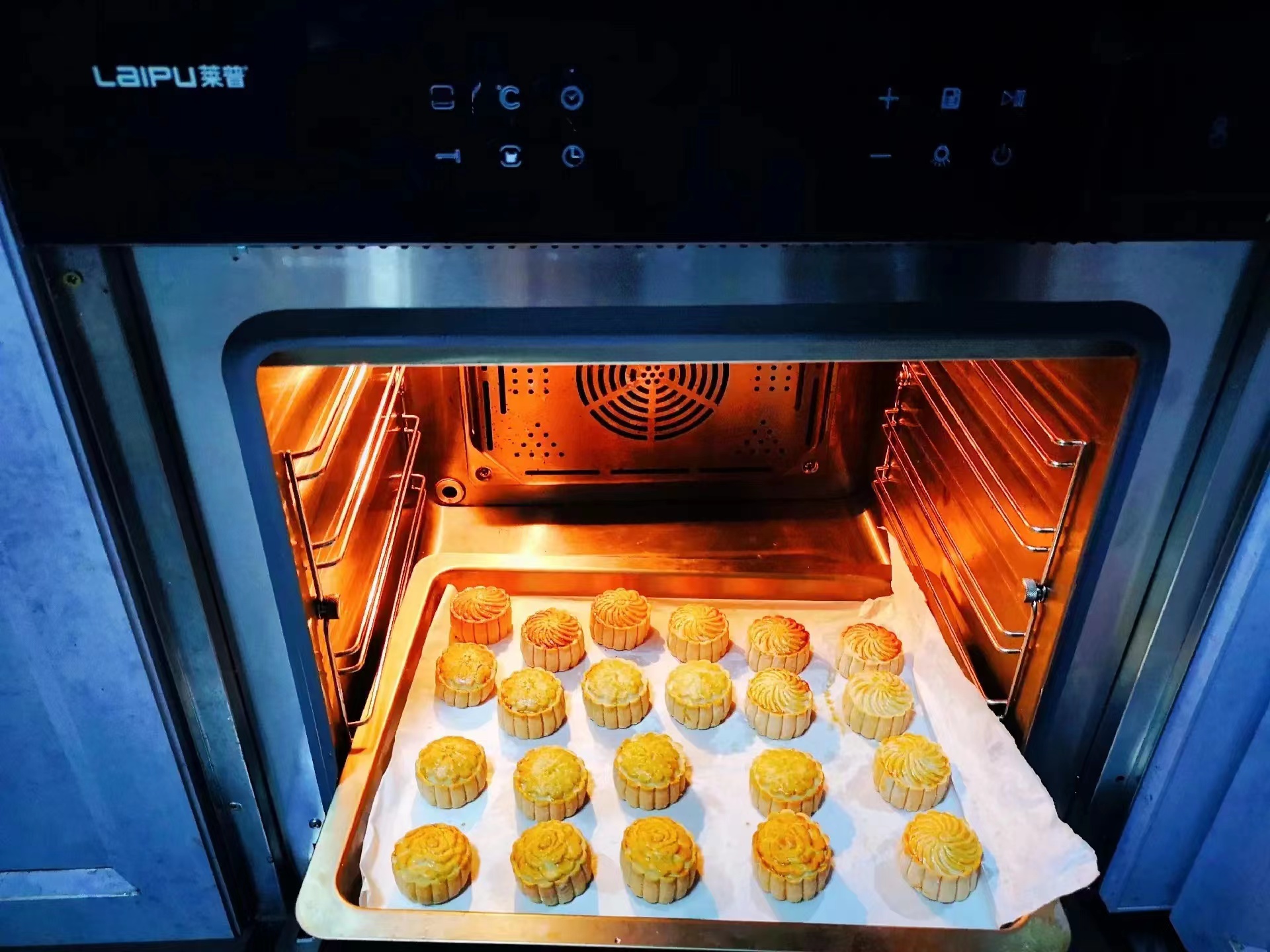 中秋來臨，91视频色版下载91视频入口网站邀您一起做月餅啦！